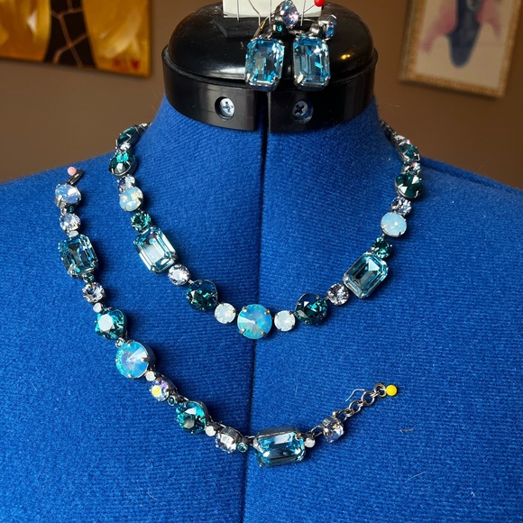 SOLD Blue Sorrelli Set - Picture 3 of 10